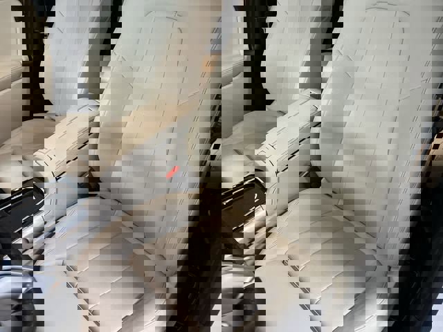 Used 2024 Mercedes-Benz GLB 250 4MATIC image 18