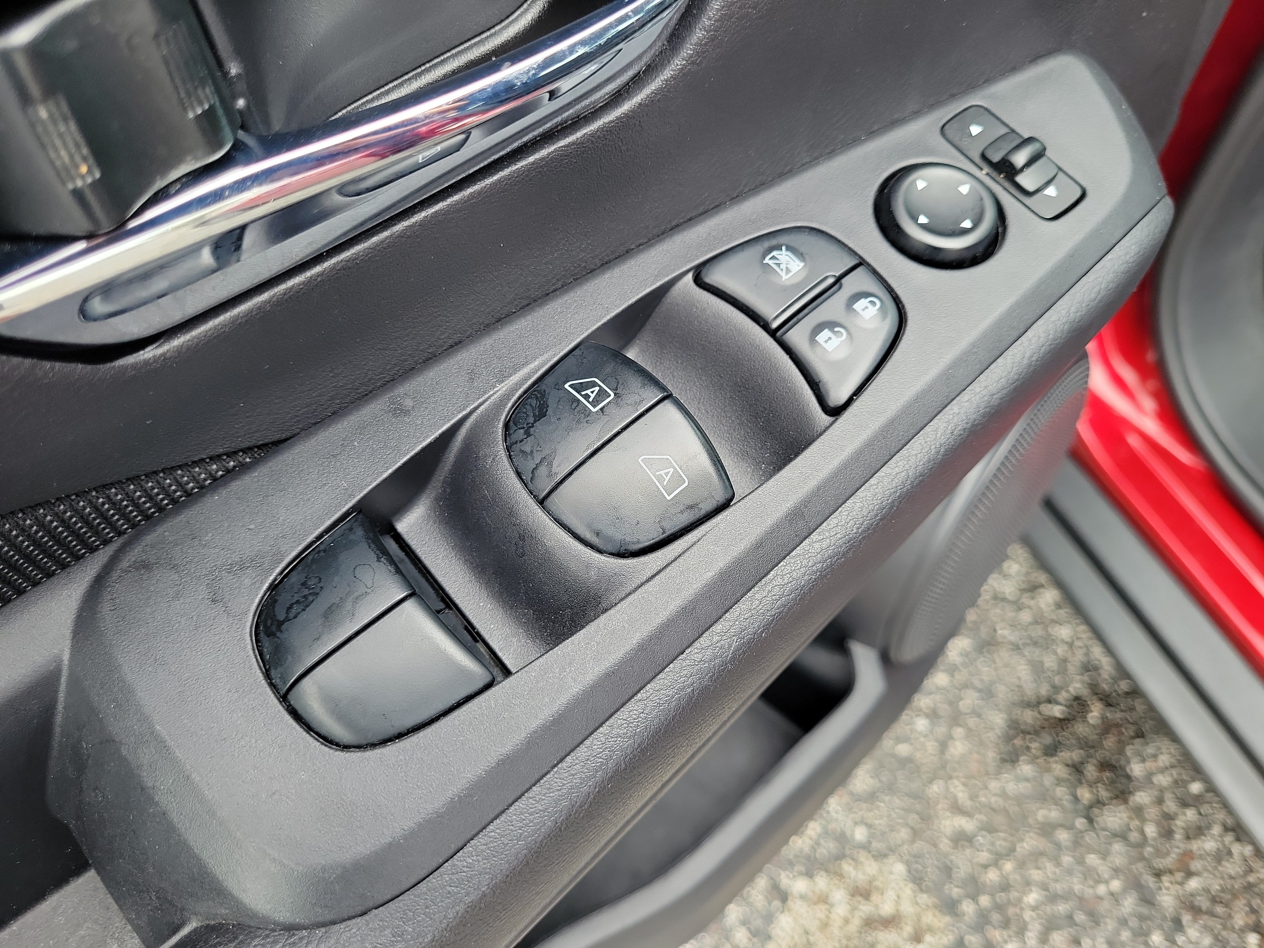 Certified 2023 Nissan Kicks SV FWD image 11