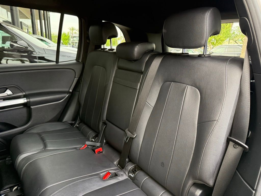 Certified 2021 Mercedes-Benz GLB 250 w/ Premium Package image 14