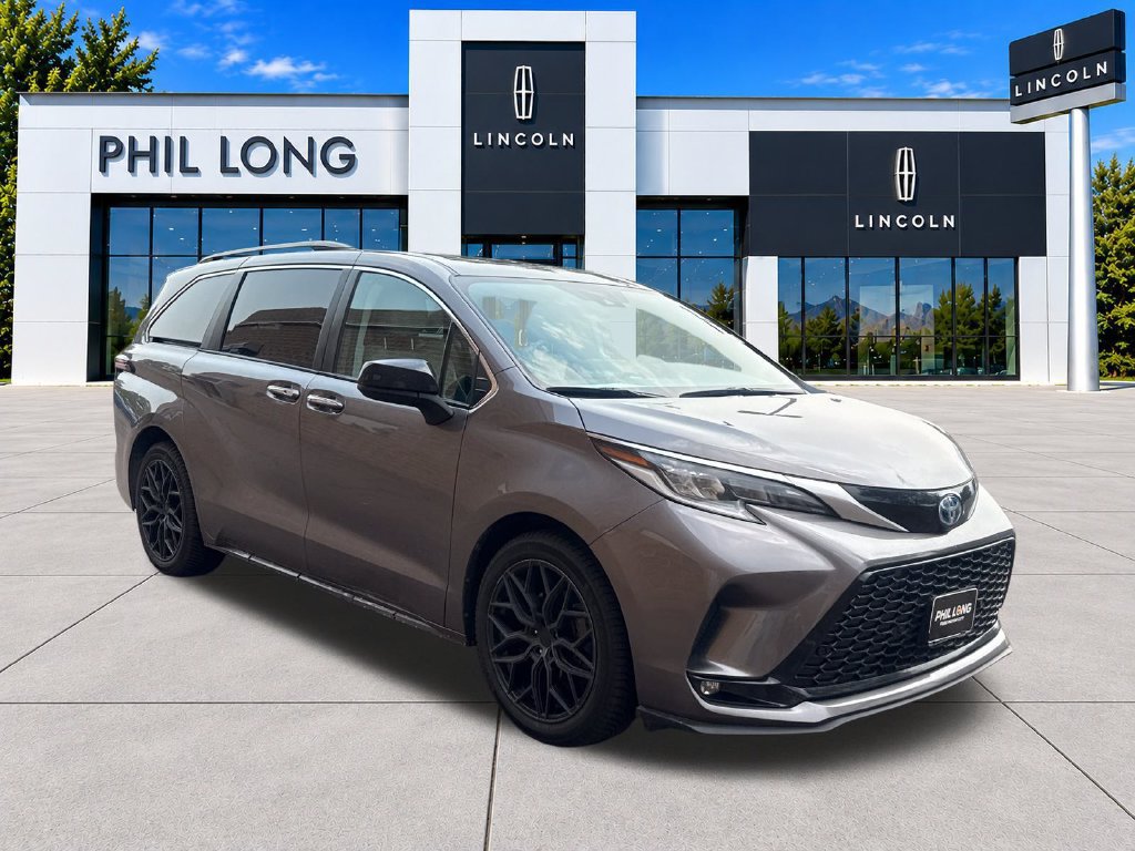 Used 2022 Toyota Sienna XSE w/ XSE Plus Package