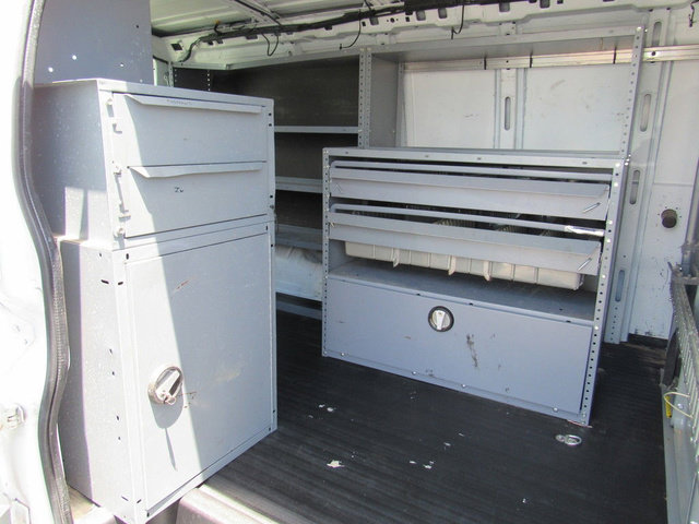 Used 2015 Chevrolet Express 2500 RWD image 18