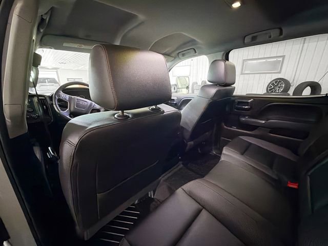 Used 2018 GMC Sierra 2500 SLT w/ All Terrain HD Package image 9