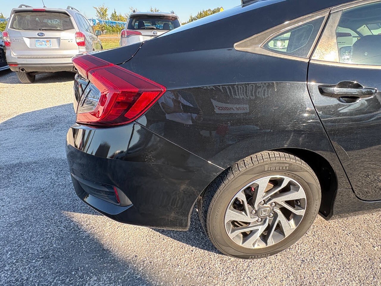 Used 2018 Honda Civic EX image 8