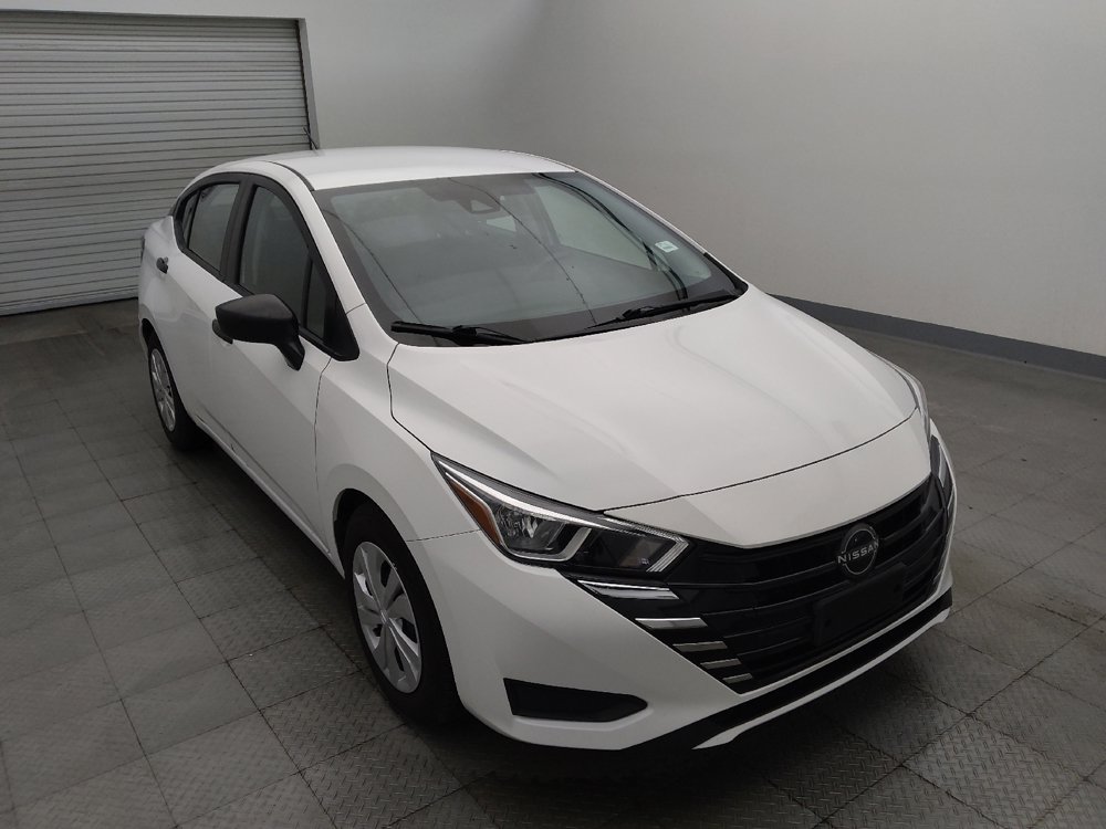 Used 2023 Nissan Versa S FWD image 13