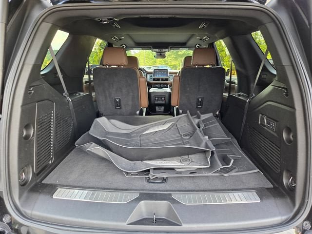 Used 2024 Chevrolet Tahoe High Country AWD/4WD image 20