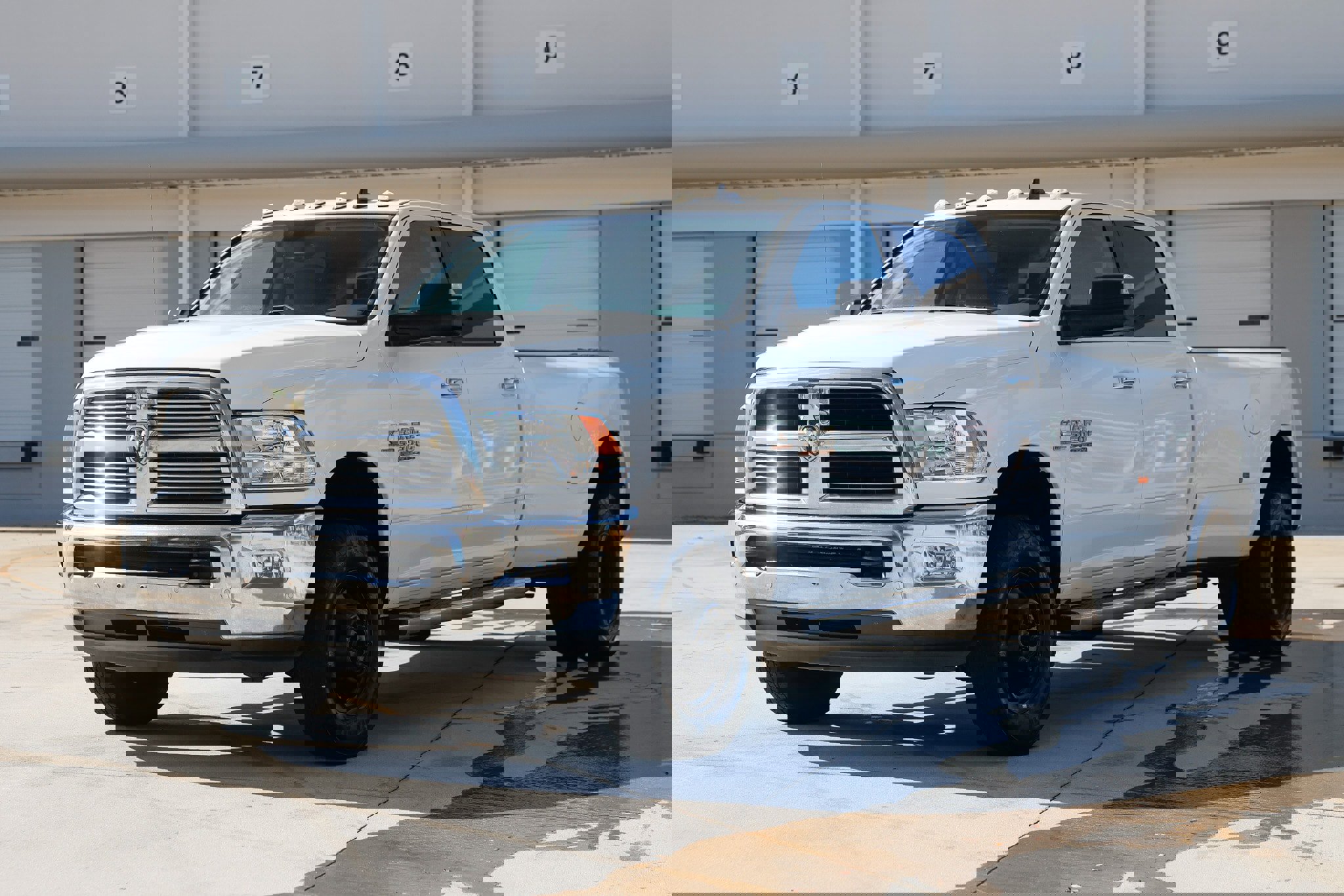 Used 2016 RAM 3500 Lone Star image 4