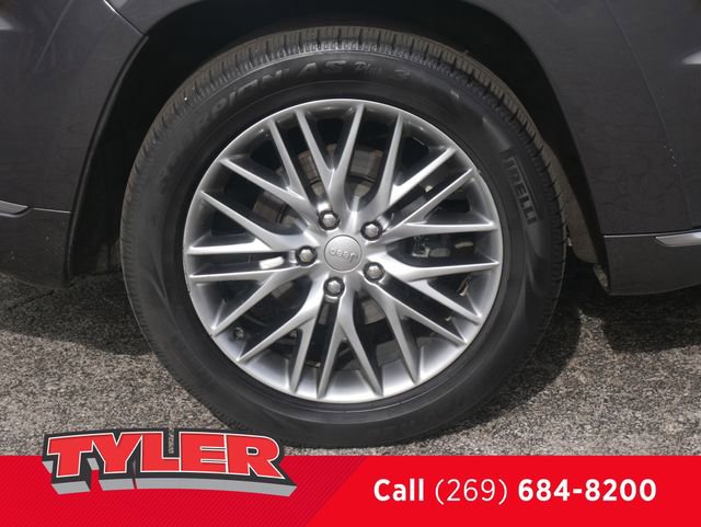 Used 2017 Jeep Grand Cherokee Summit w/ Platinum Series Group AWD/4WD image 42