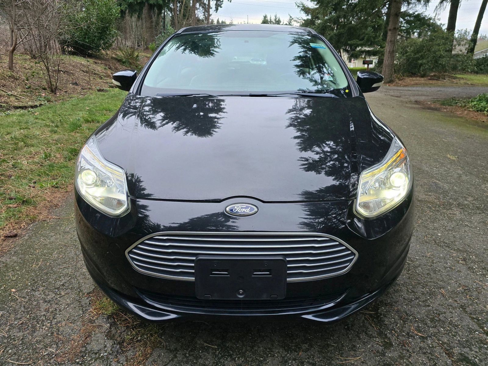 Used 2015 Ford Focus Electric Hatchback w/ Exterior Protection Package image 8