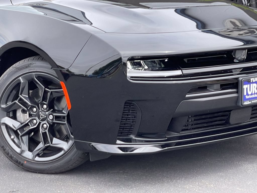 New 2026 Dodge Charger R/T w/ Blacktop Package AWD/4WD image 4