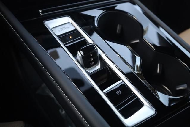 New 2026 Volkswagen Atlas Cross Sport SE image 16