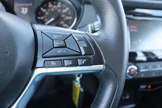 Used 2022 Nissan Rogue Sport S image 19