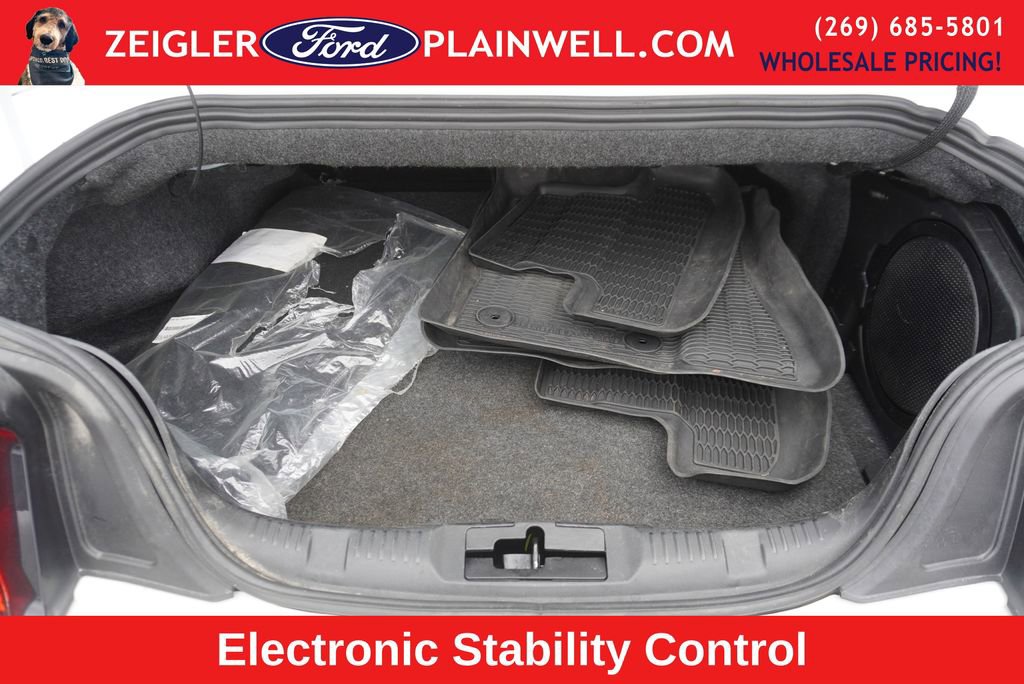 Used 2022 Ford Mustang Premium w/ Equipment Group 201A image 8