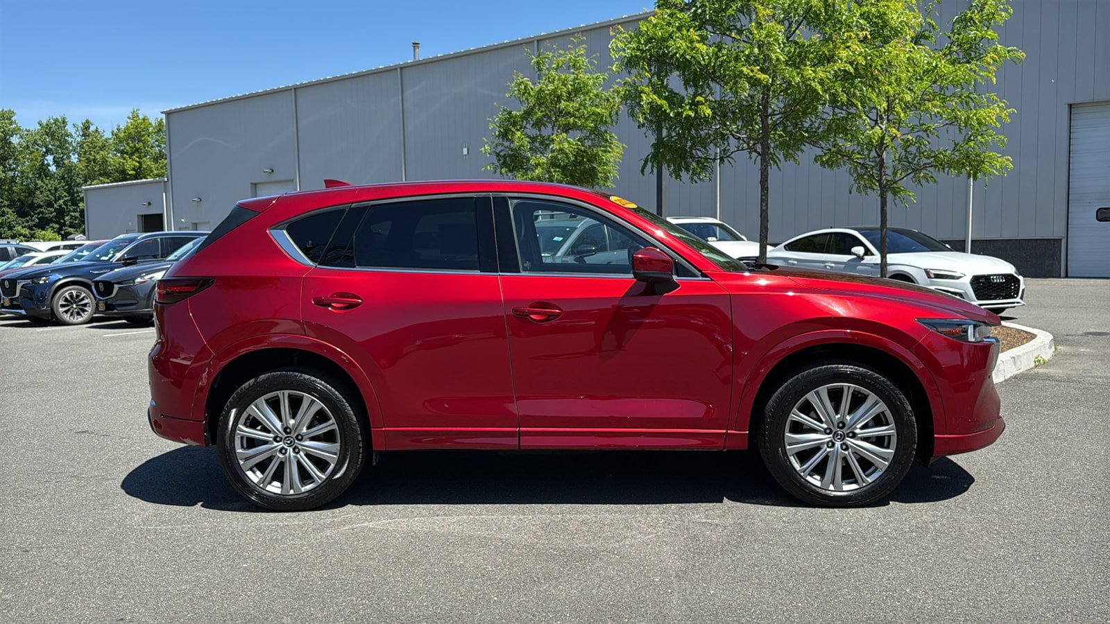 Certified 2022 MAZDA CX-5 Signature AWD/4WD image 3