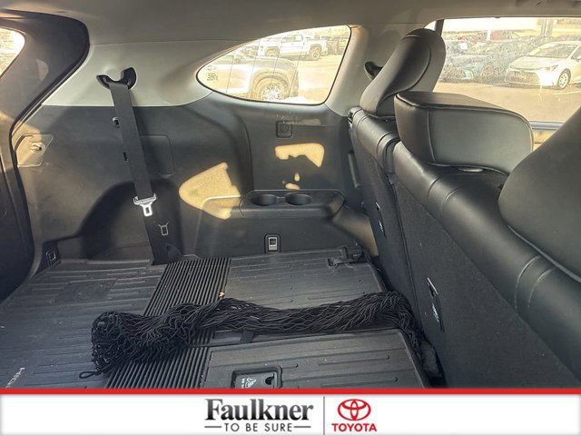 Used 2023 Toyota Highlander XLE image 24