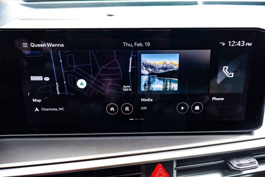 Used 2025 Kia Sorento S w/ Panoramic Sunroof Package image 32