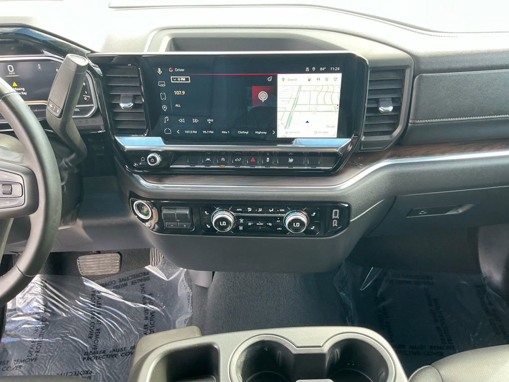 Used 2025 GMC Sierra 1500 SLT image 11