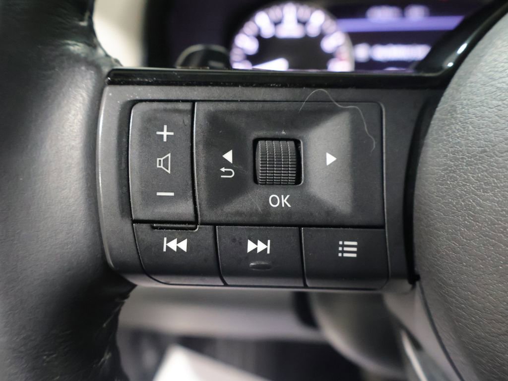 Used 2023 Nissan Pathfinder SV w/ Cargo Package image 35