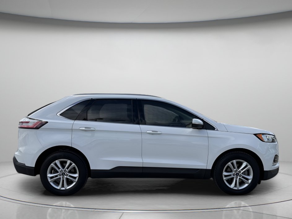 Used 2020 Ford Edge SEL w/ Cargo Accessory Package FWD image 2
