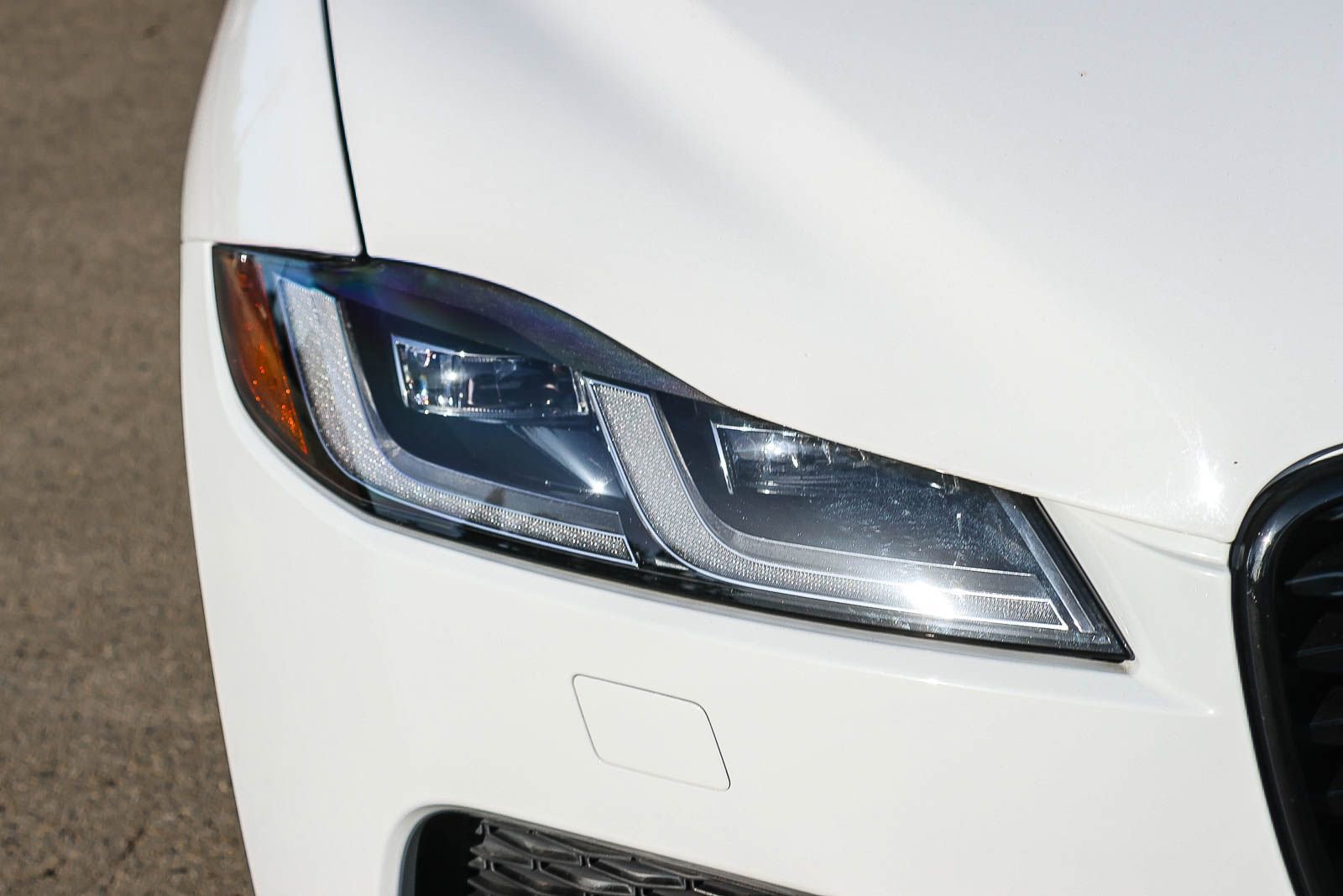 Used 2022 Jaguar F-PACE S image 15