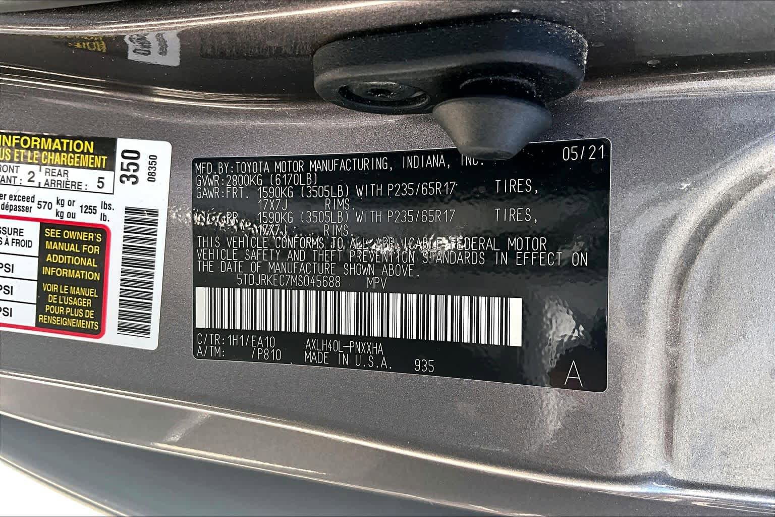 Used 2021 Toyota Sienna XLE w/ XLE Plus Package FWD image 37