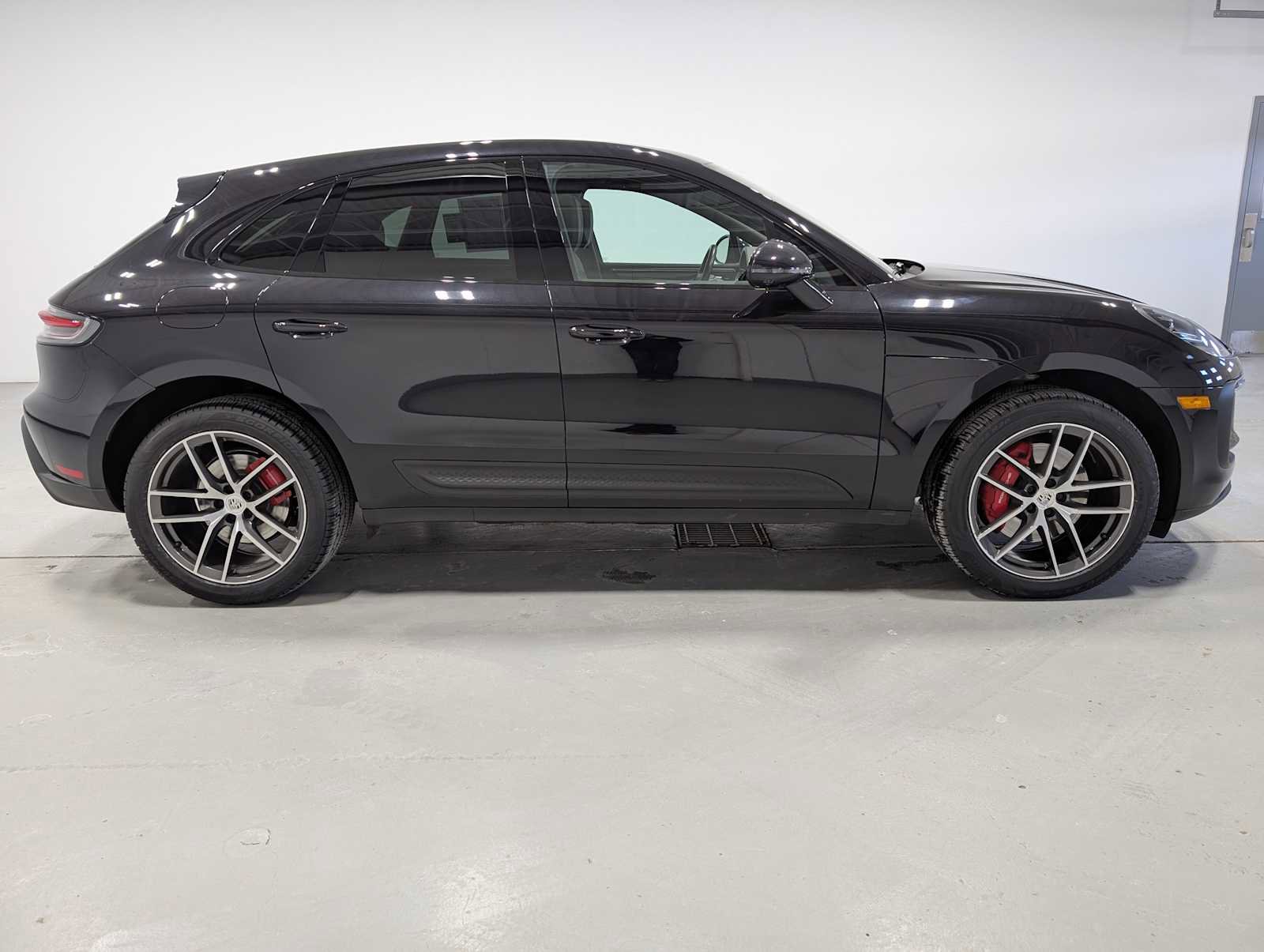 Used 2023 Porsche Macan S image 7