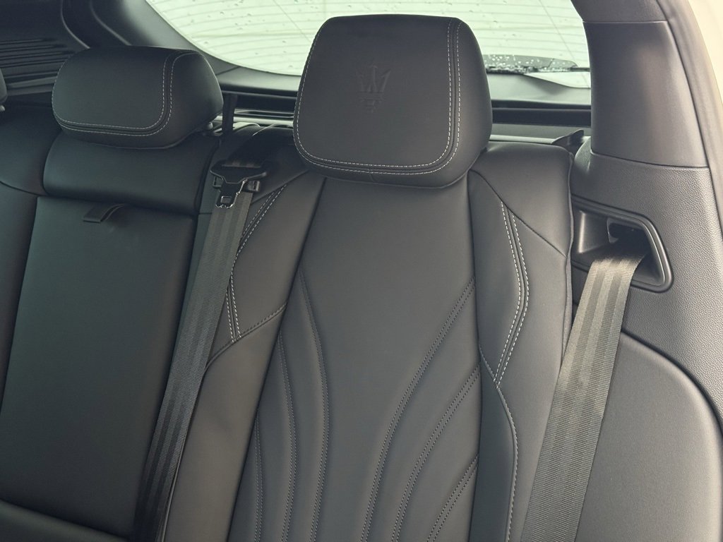 New 2025 Maserati Grecale GT image 15