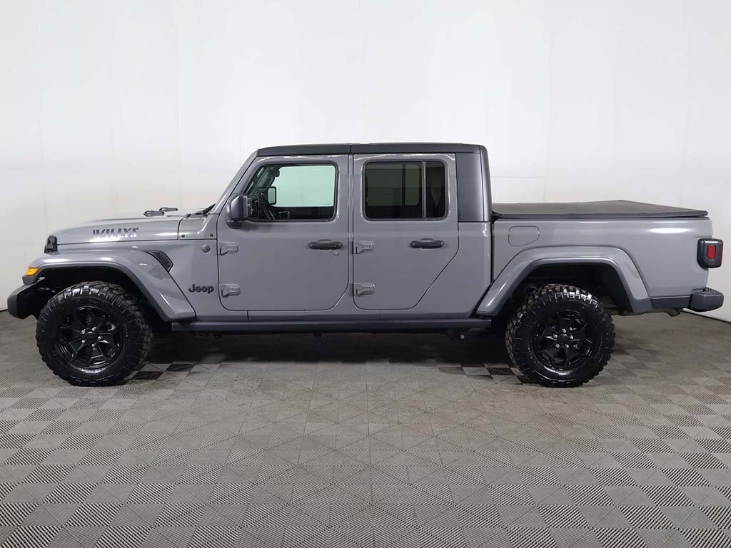 Used 2022 Jeep Gladiator Sport image 14