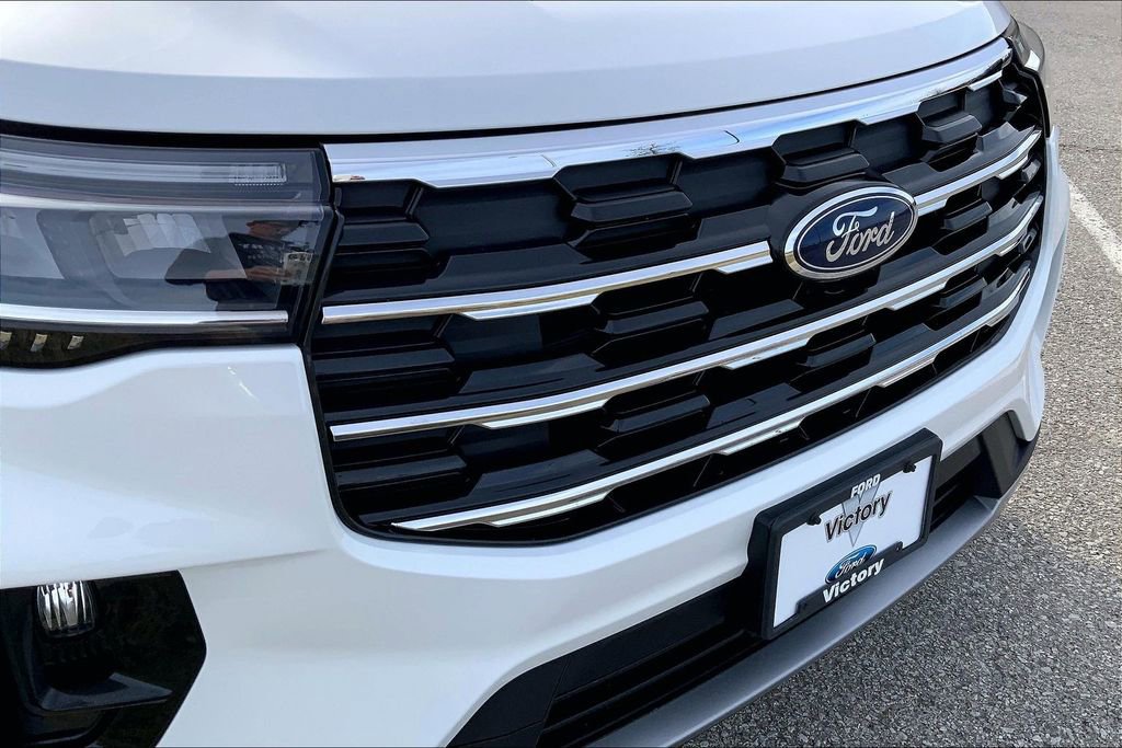 Used 2026 Ford Explorer Active w/ Active Comfort Package AWD/4WD image 25