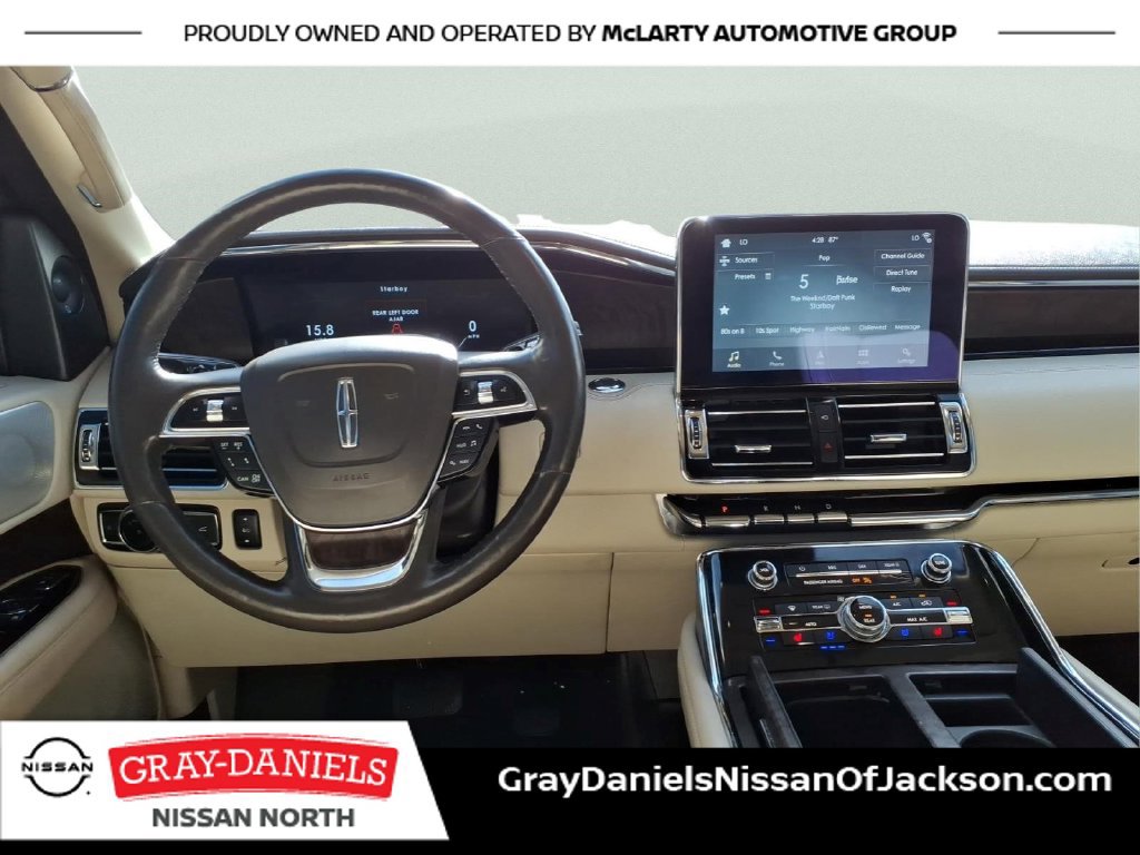 Used 2019 Lincoln Navigator Reserve AWD/4WD image 10