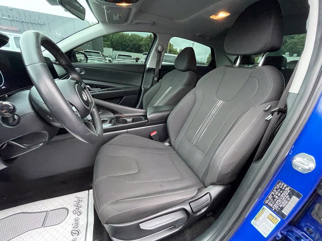Used 2024 Hyundai Elantra SEL w/ Convenience Package FWD image 10