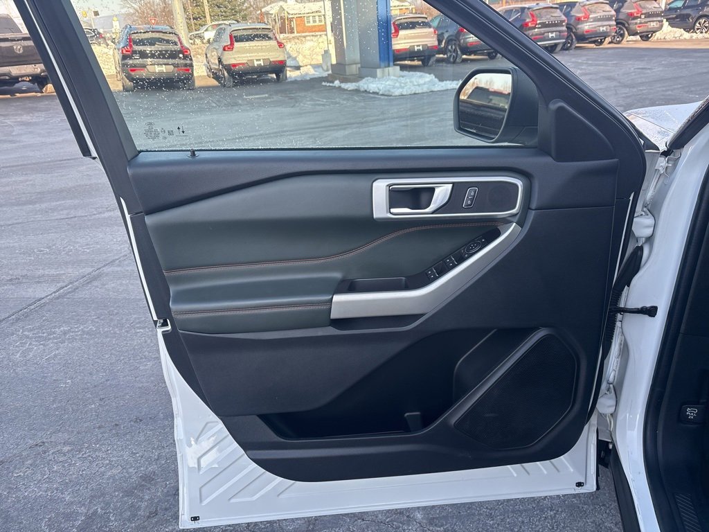Used 2022 Ford Explorer Timberline image 17