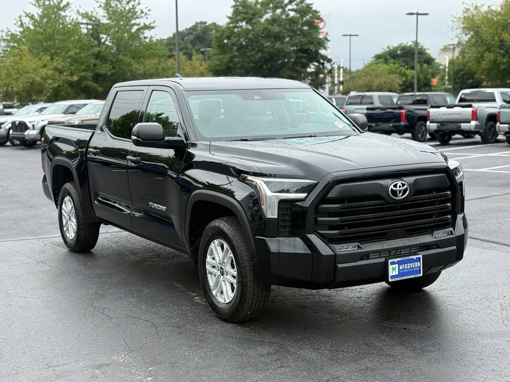Used 2024 Toyota Tundra SR5 w/ SR5 Convenience Package AWD/4WD image 11