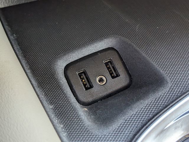 Used 2019 Buick Enclave Essence image 17