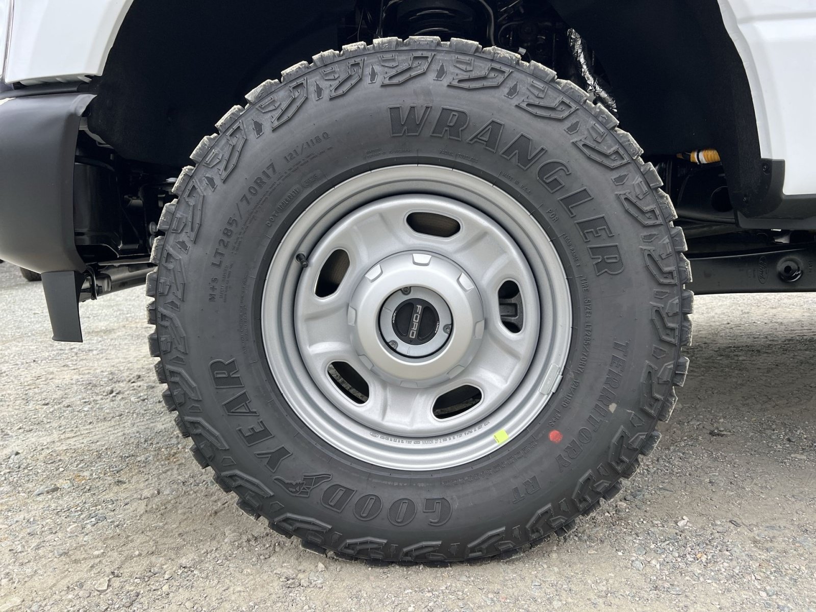 New 2027 Ford F250 XL w/ XL Off-Road 33" Tire Package AWD/4WD image 12