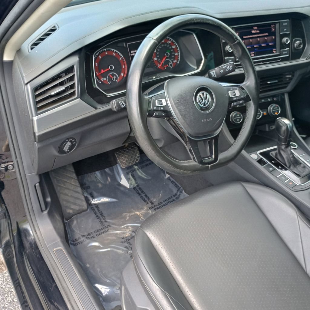 Used 2019 Volkswagen Jetta SE image 9