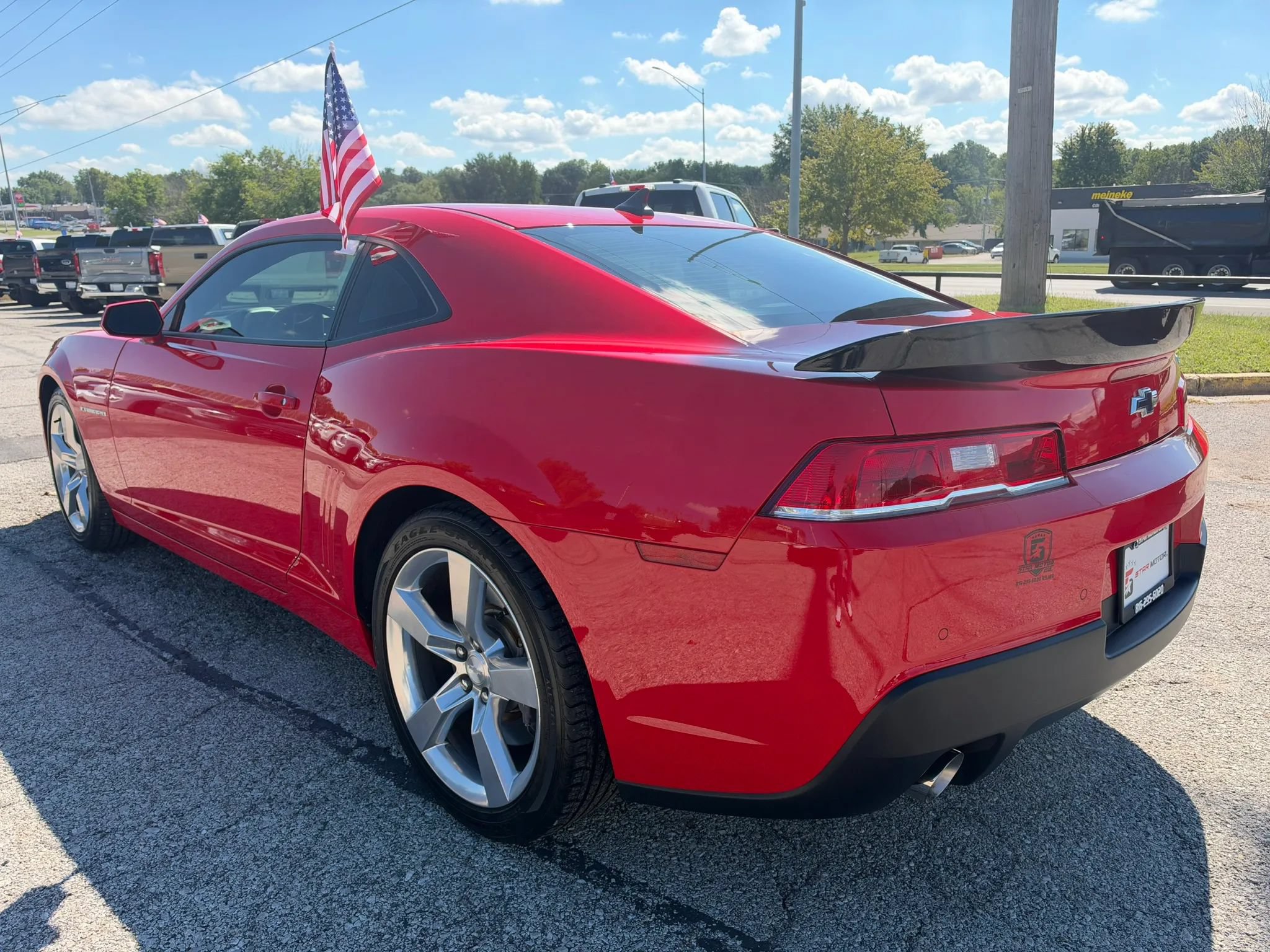 Used 2015 Chevrolet Camaro SS w/ LPO, Red Appearance Package RWD image 5