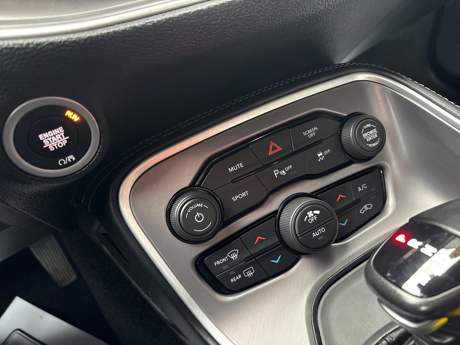 Used 2022 Dodge Challenger GT image 17