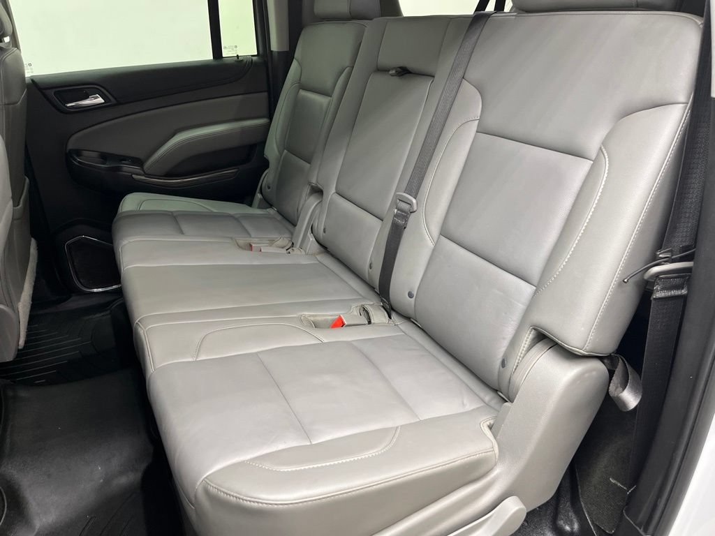 Used 2018 Chevrolet Suburban LT RWD image 20