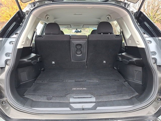Used 2016 Nissan Rogue S image 28