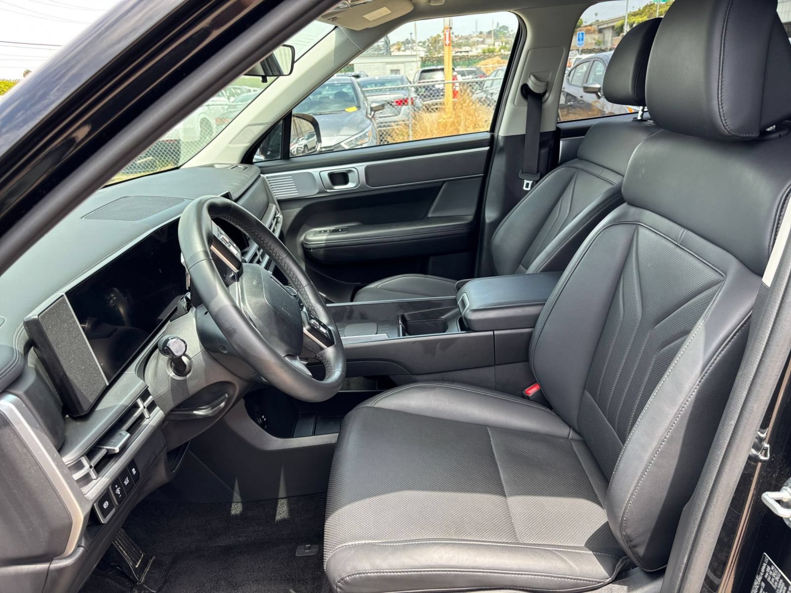 Used 2025 Hyundai Santa Fe SEL AWD/4WD image 28