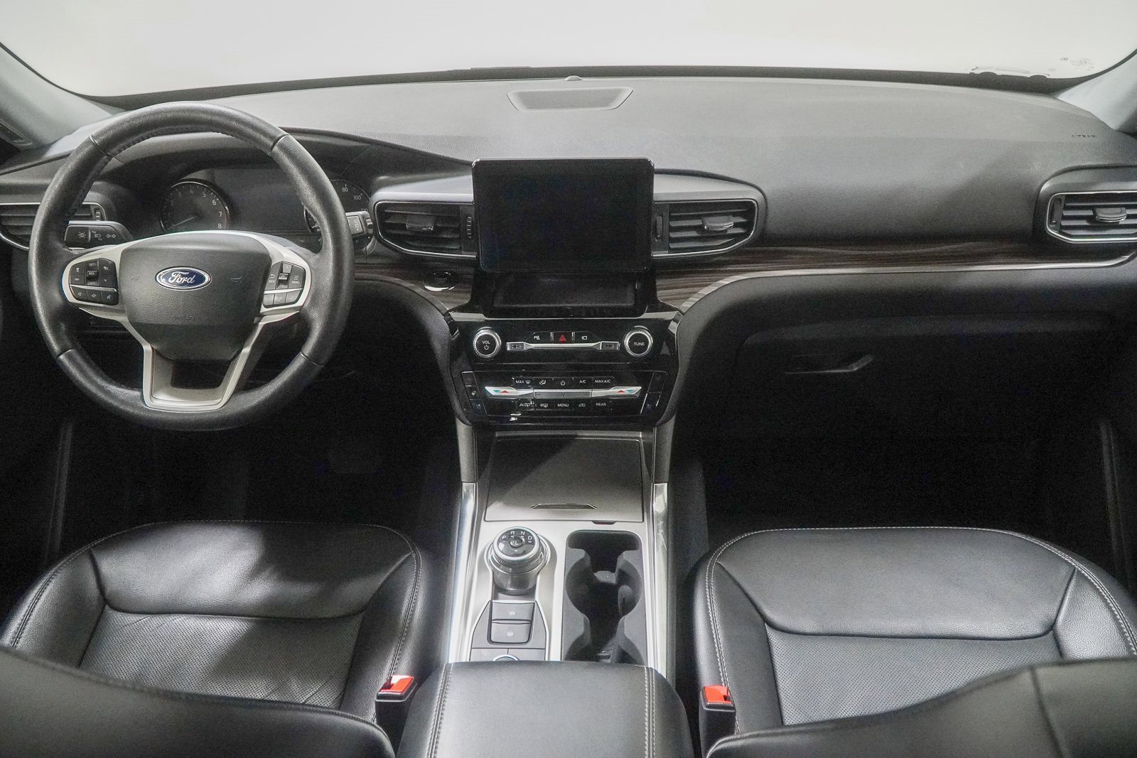 Used 2022 Ford Explorer Limited w/ Equipment Group 301A image 30