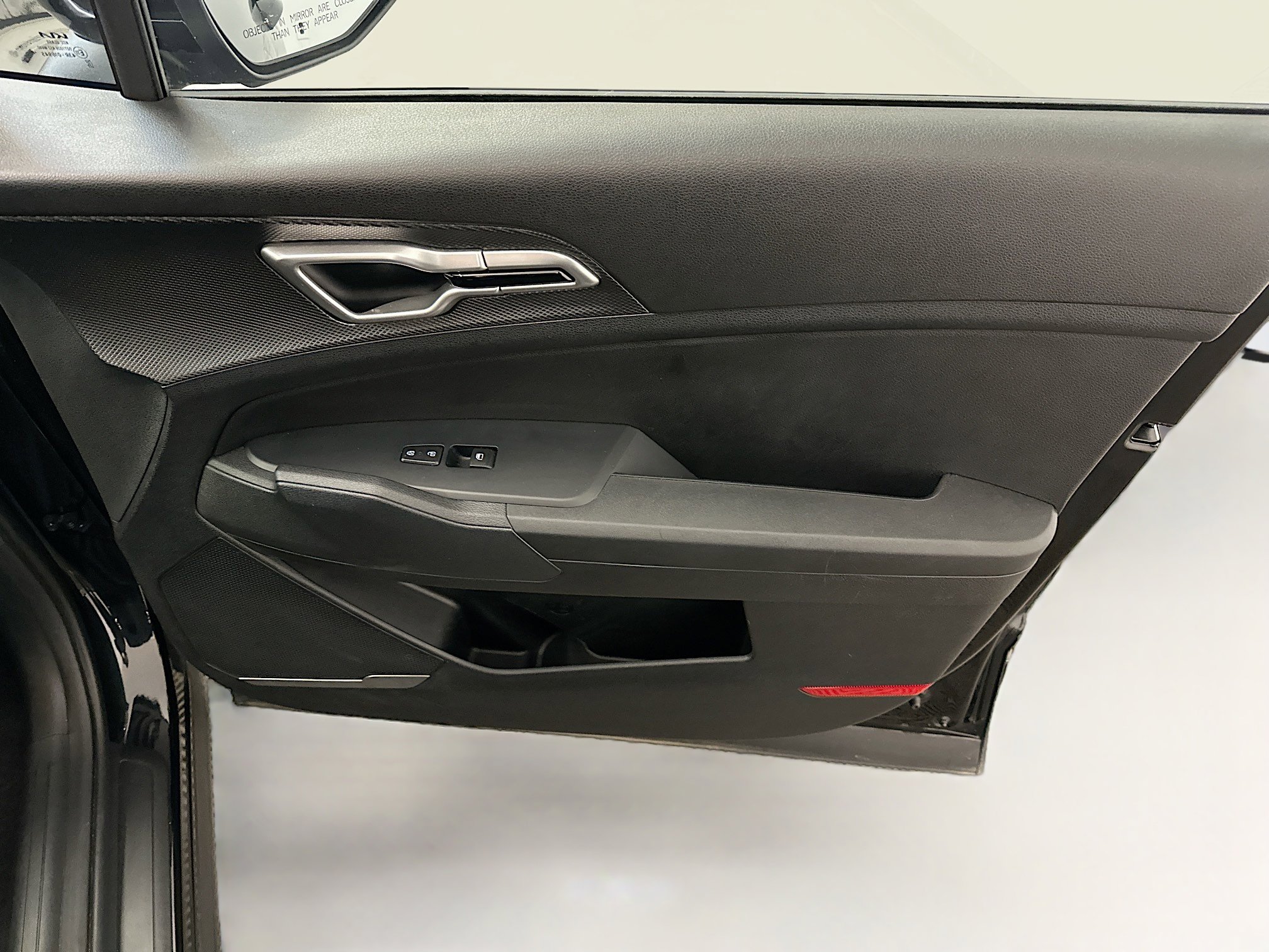 Used 2025 Kia Sportage LX image 32