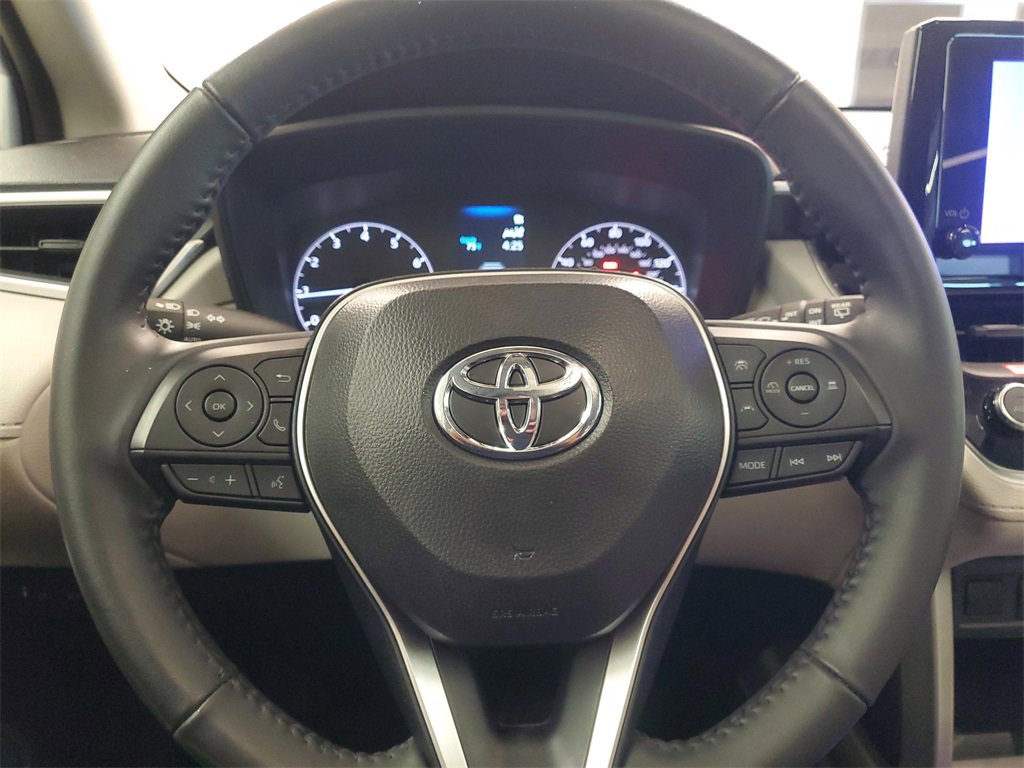 Used 2024 Toyota Corolla Cross LE w/ Moonroof Package image 19