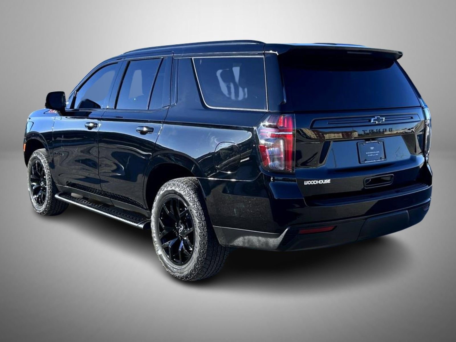 Used 2024 Chevrolet Tahoe Z71 w/ Luxury Package image 7