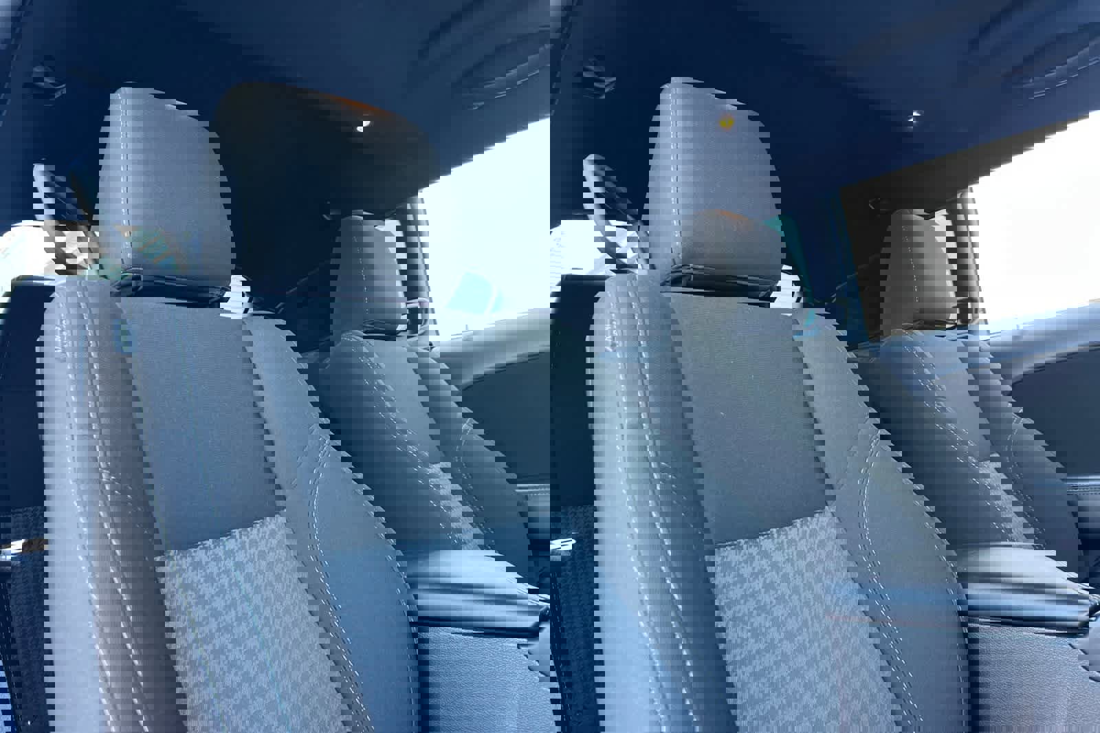 Used 2023 Dodge Challenger SXT w/ Blacktop Package image 17