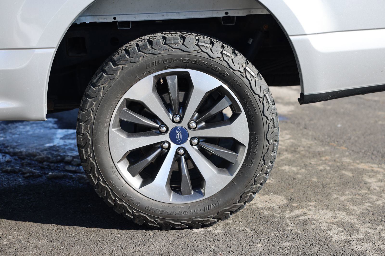 Certified 2019 Ford F150 XL w/ Equipment Group 101A Mid image 24