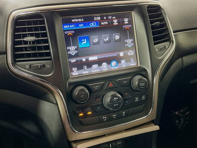 Used 2015 Jeep Grand Cherokee Laredo w/ Quick Order Package 23E AWD/4WD image 19