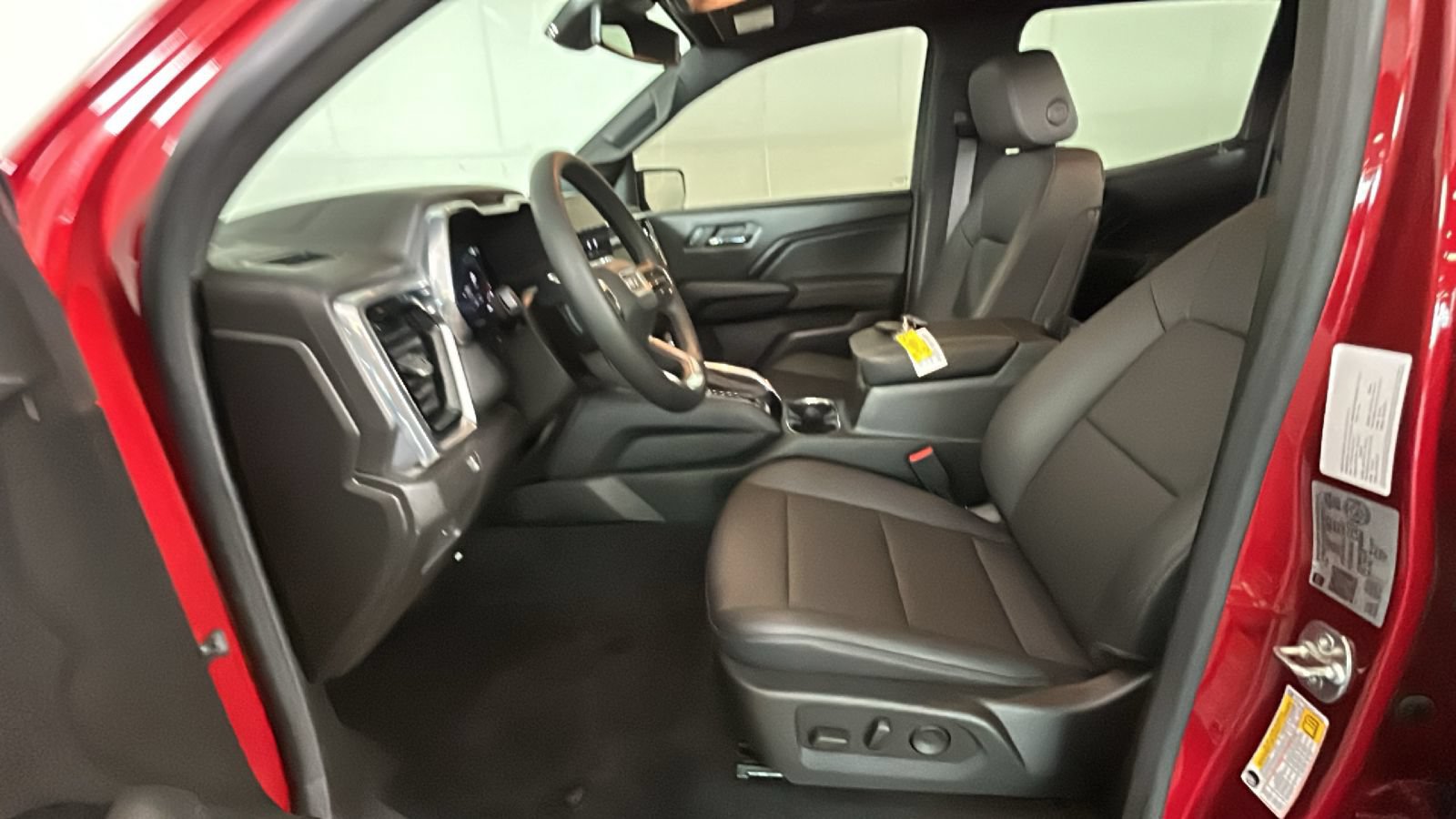 Used 2024 GMC Canyon Elevation w/ Convenience Package AWD/4WD image 13