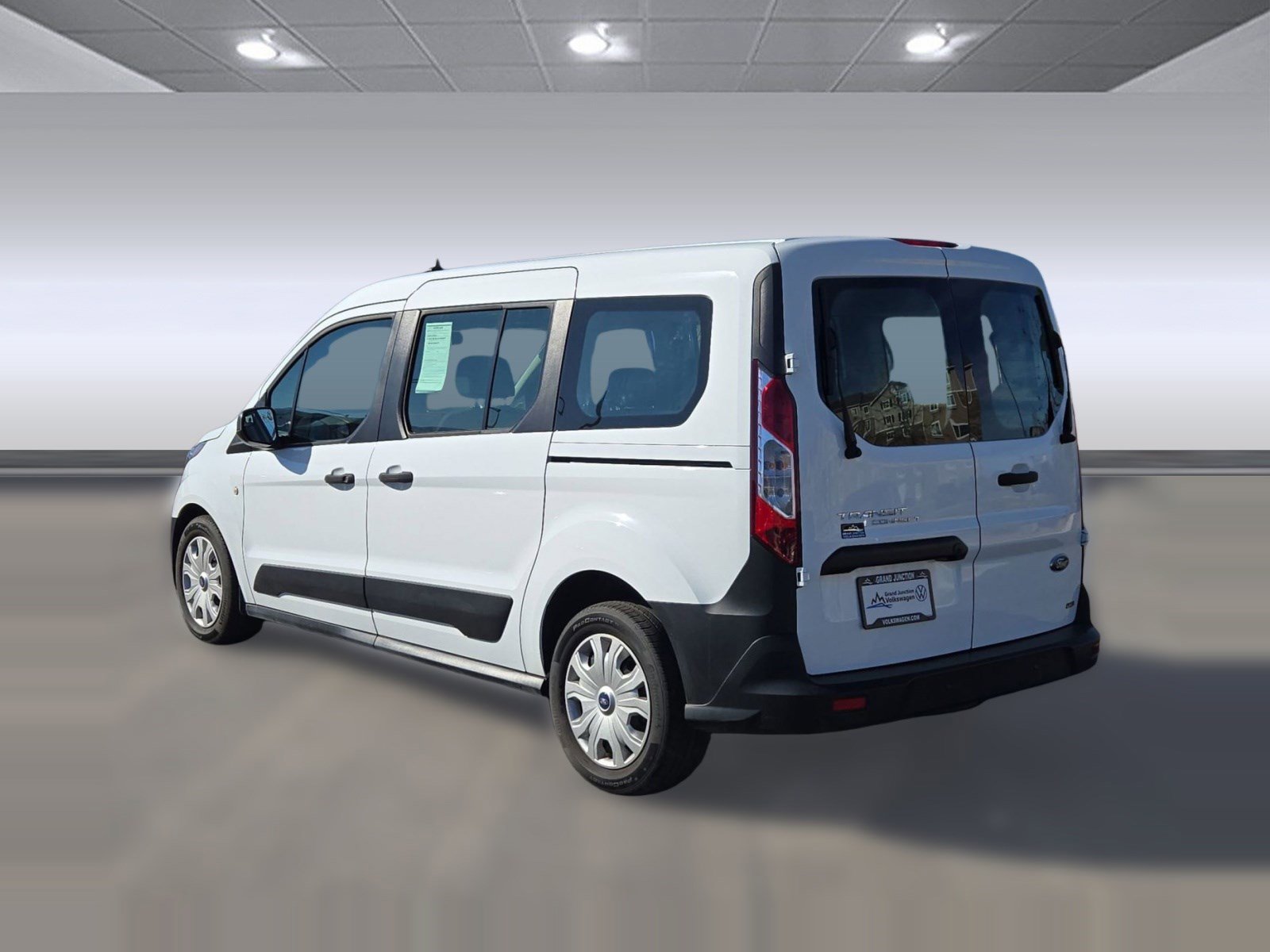 Used 2022 Ford Transit Connect XL image 3