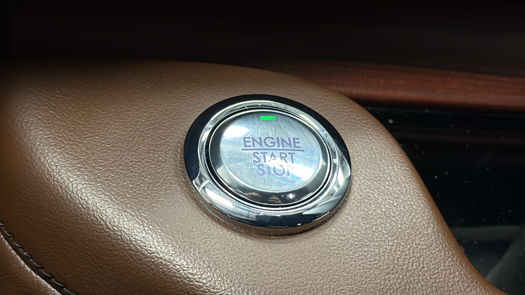 Used 2023 Lincoln Aviator Grand Touring w/ Equipment Group 301A AWD/4WD image 21
